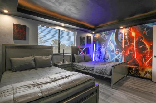 Themed Luxury 6BR Getaway with Resort Amenities detail