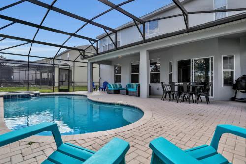 Themed Luxury 6BR Getaway with Resort Amenities detail