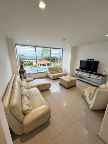 Lujosa Finca El Ensueno Cerritos Pereira in La Esperanza