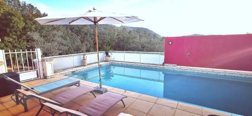 Villa 3 chambres - Piscine privée sans vis à vis- Idéale 8 personnes gîte à louer Les Adrets-de-l'Estérel