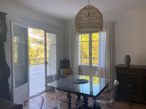 Appartement dans maison, jardin et piscine prives in Laval