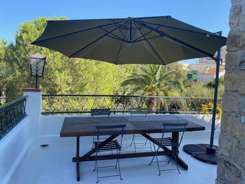 Appartement dans maison, jardin et piscine prives in Laval