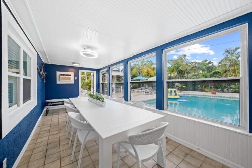 Skipper's Landing - 4 Bedroom with Heated Pool in Cocoa Beach