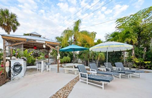 Skipper's Landing - 4 Bedroom with Heated Pool in Cocoa Beach
