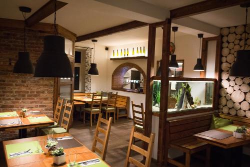 Restoran, Penzion La Piccolina in Nový Bor