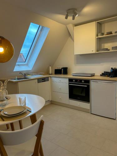 廚房, BeMa Apartments Hallstadt - ruhig, zentral, geräumig und in unmittelbarer Nähe zu Bamberg - AS5 Two (BeMa Apartments Hallstadt - ruhig, zentral, geraumig und in unmittelbarer Nahe zu Bamberg - AS5 Two) in 哈爾斯塔特