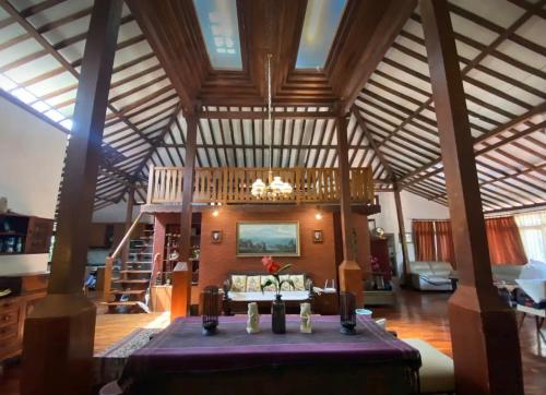 The Joglo Villa, Bandung
