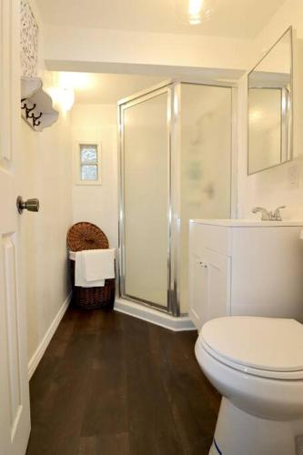Cheerful 2-Bedroom cabin with indoor fireplace in Running Springs, USA