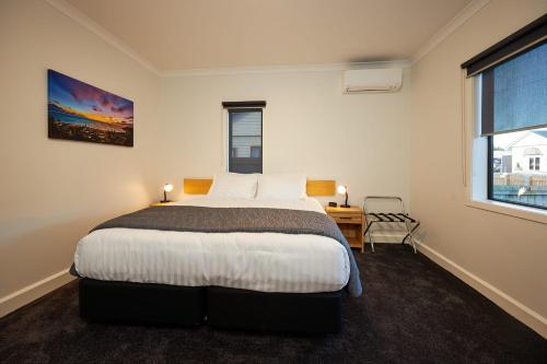 Extremely Central, Modern, Parking!! - KK27622 - Kaikoura