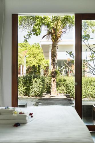 Long Set Resort Room Type - Deluxe Double with Garden