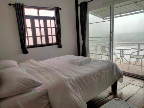 치앙라이 ริมกก โฮมสเตย์ rim-kok homestay 3성급 게스트하우스 스위트룸