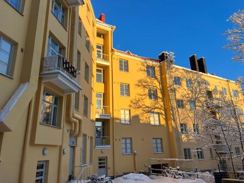 Exterior view, Valoisa & Mukava koti vallilassa in Vallila