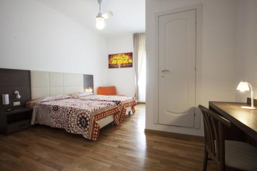 Hotel Amalfi, Милан (фото 10)