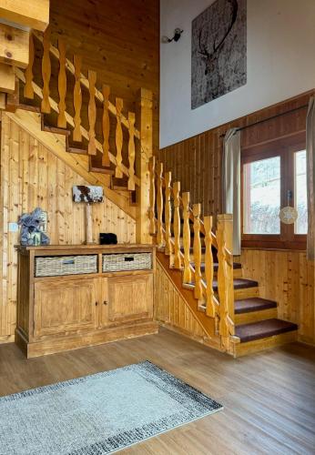 Entrance, Charming, cosy chalet nestled in a breathtaking surrounding with spectacular, stunning mountain view in La Pantiaz