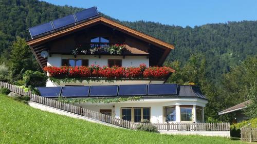 B&B Thiersee - Haus am Waldrand - Bed and Breakfast Thiersee