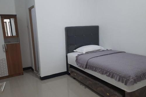 1 twin bed