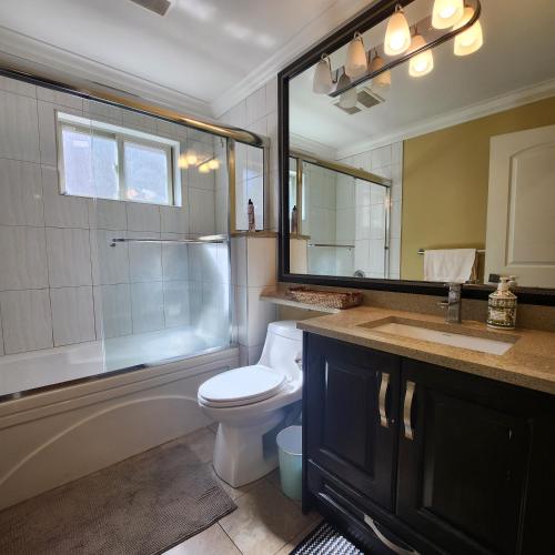 Single Room with Shared Bathroom