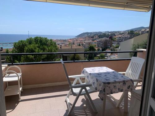 Sanremo ViP - Sea view - Pool & Tennis - Free parking