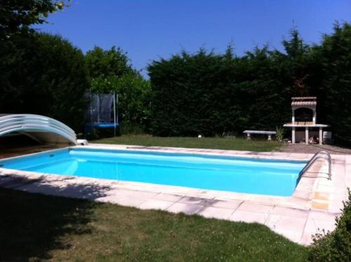 Villa de 3 chambres avec piscine chauffée - Accommodation - Villette-dʼAnthon