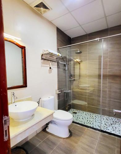 Twin Room image 5