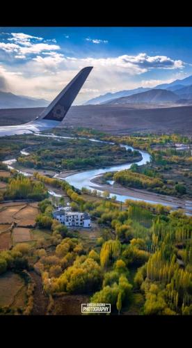 . Hotel Ladakh Indus River Front