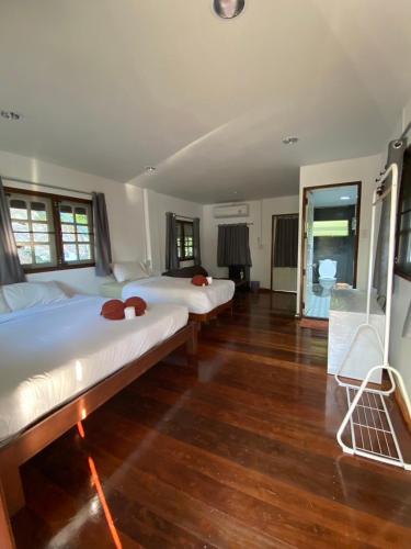 Sam's House Guesthouse in Kanchanaburi