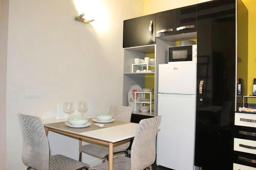 Apartamento reformado cerca de la Plaza Redonda, Valencie (fotografie 8)