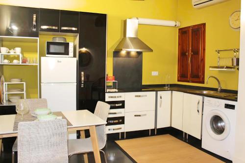 Apartamento reformado cerca de la Plaza Redonda, Valencie (fotografie 9)