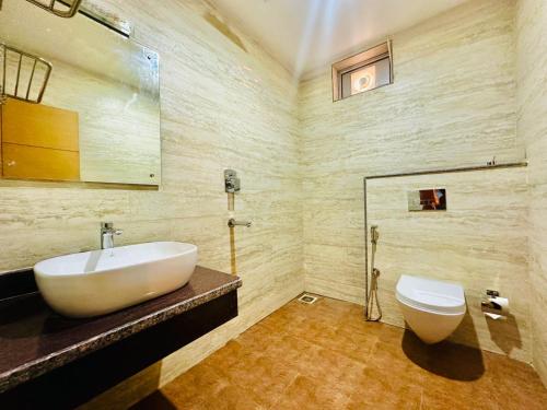 Hotel Ultra International in Siddharthanagar