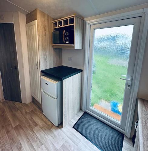 Beautiful 2 bed 6 berth holiday home in Newquay in Trencreek