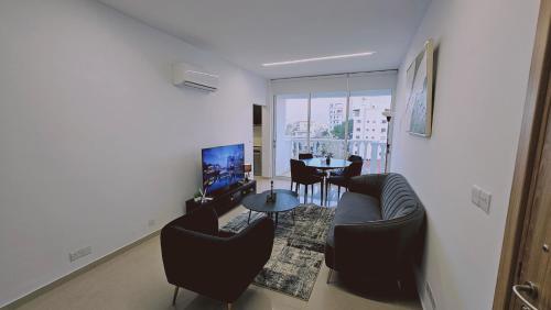 Apartment with Balcony image 10