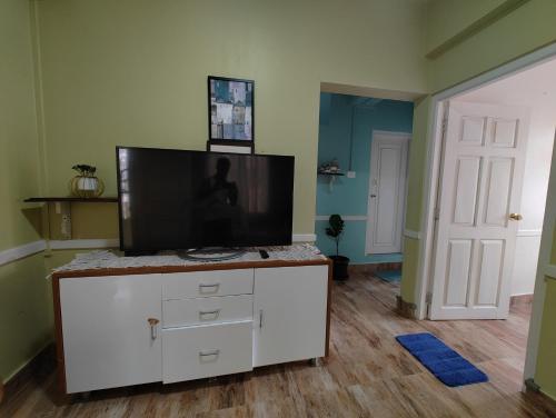 Apartment image 5