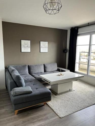 Big duplex 15 min from Paris - JO2024 - Location saisonnière - Bobigny