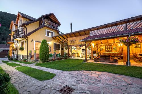 A szálláshely kívülről, Pensiunea Casa Loloiu in Gura Raului
