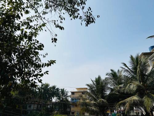 Double Room with Balcony image 8