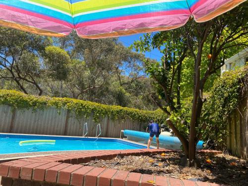 Creek Front House in Modbury