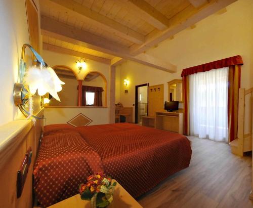 Albergo Alla Comparsa - Hotel - Baselga di Pinè