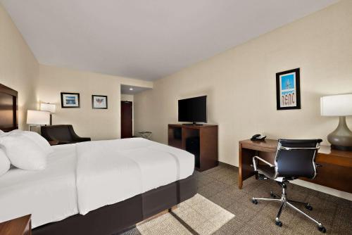 Comfort Inn & Suites Airport Reno - image 7