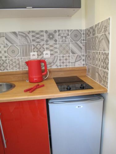 Studio avec cour exterieure aux portes de Paris in Bagnolet