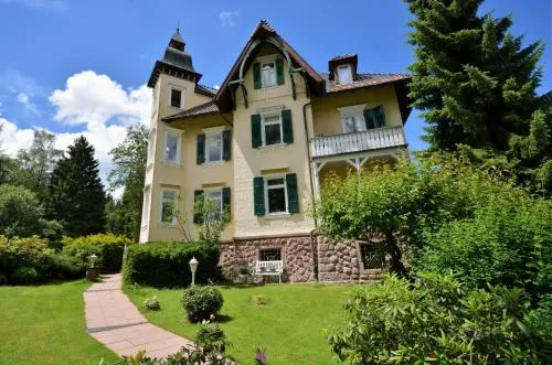 Bergschlössl Herrenwies in Forbach, Deutschland