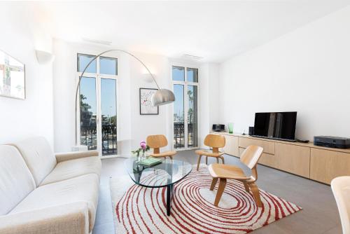 Ref ANTIBES - Palmes d'Or Properties - Tap to explore photos