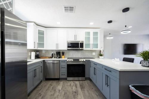 Private Heated SaltWater Pool and Spa 3-bdrm Home in Harbor Bluffs in Indian Rocks Beach