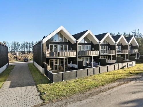 Holiday Home Flugha - 600m from the sea in NW Jutland by Interhome
