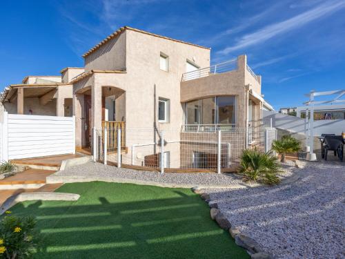 Holiday Home Rochelongue by Interhome near Les Vagues