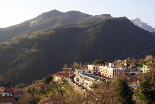  Albergo San Carlo, Pension in Massa