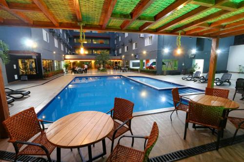 Golden Ville Hotel in มาราบา