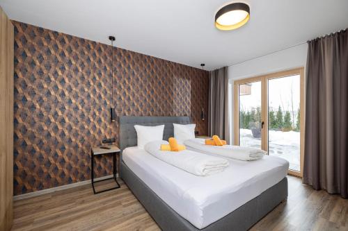 2 bedrooms, 3 beds