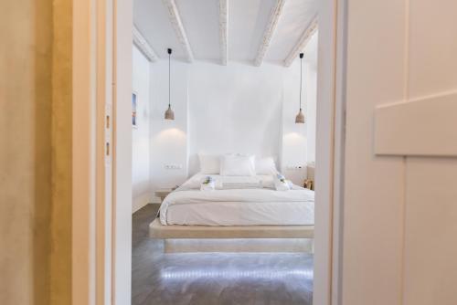 Cycladic Islands Hotel & Spa - Tap to explore photos