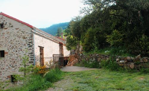 Auberge de Lascours, gîte d'étape pleine nature. - Location saisonnière - Ceilhes-et-Rocozels