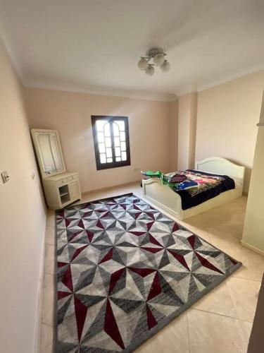 Whole floor in Villa with access to garden and BBQ